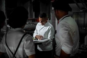 Formación Gastronómica en Tenerife - Información sobre programas educativos y formaciones para chefs jóvenes en Tenerife - Chef Jackson Sánchez